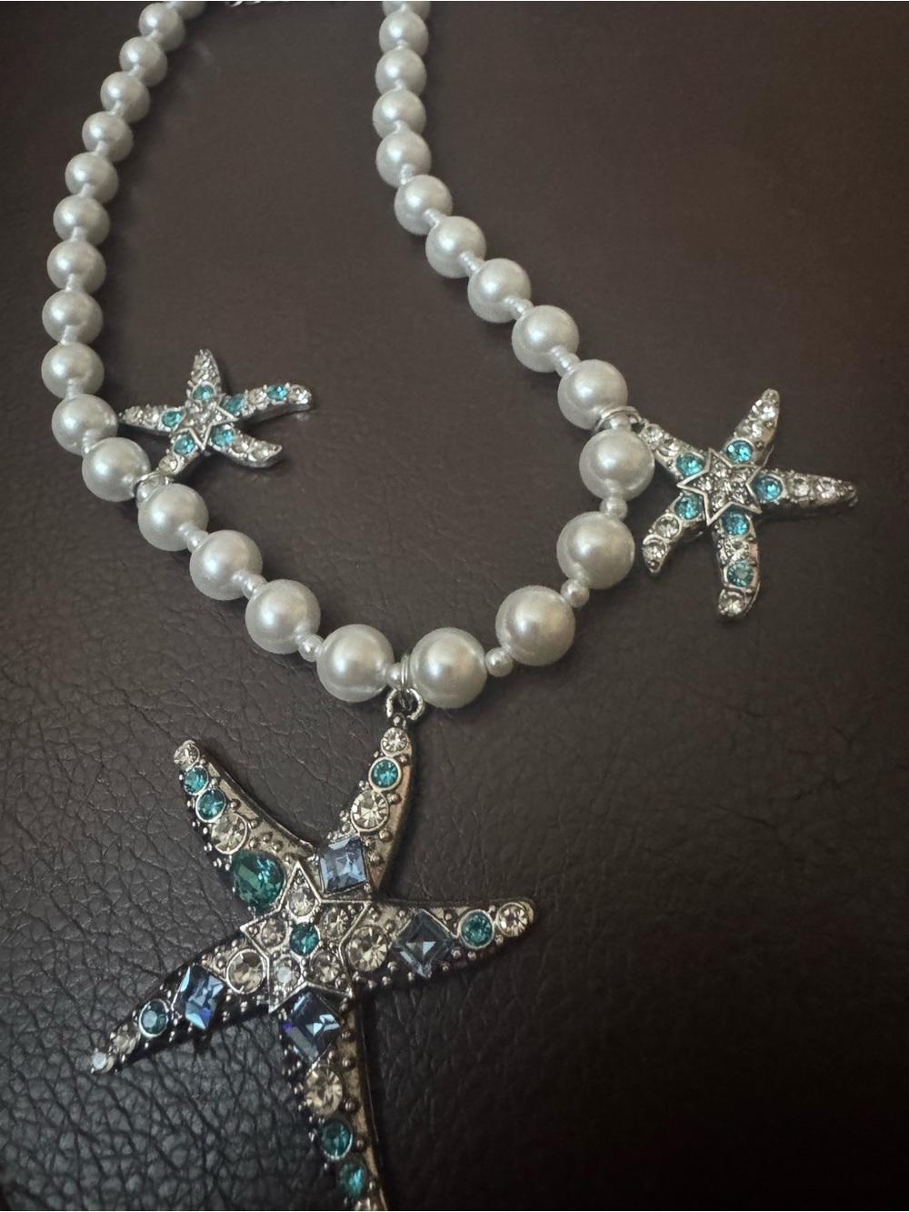 NWT Faux Pearl Necklace with Aqua and Silver Starfish Charms, Summer Jewelry